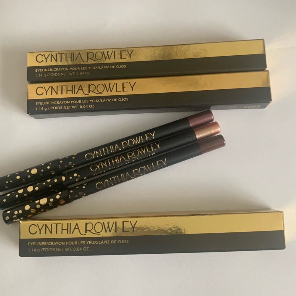 NWT Cynthia Rowley Eyeliner *Set of 3*
Matte Brown / Metallic Plum / Rose Gold